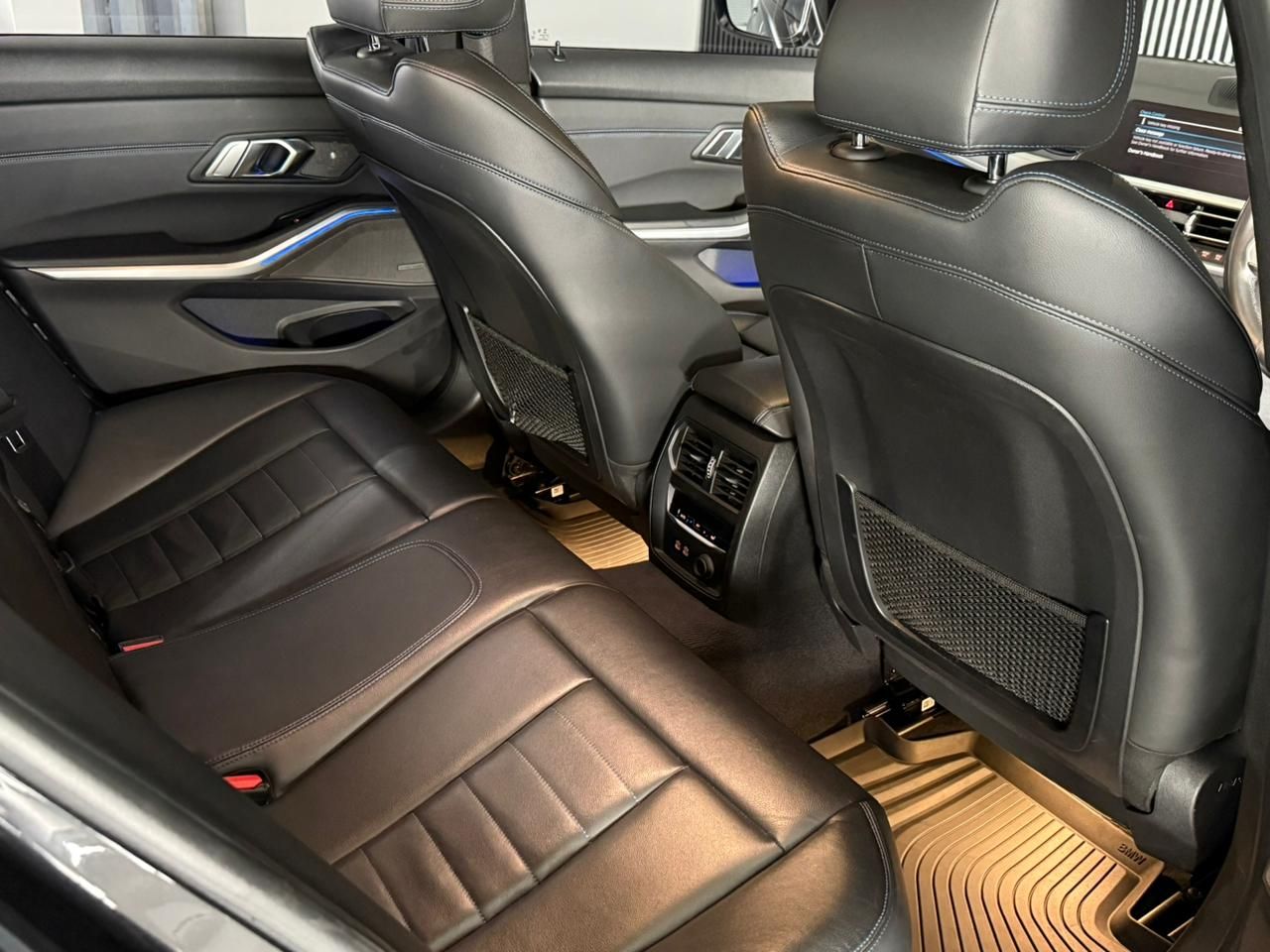 BMW 3 SERIES 330 I M SPORT LAUNCH EDITION