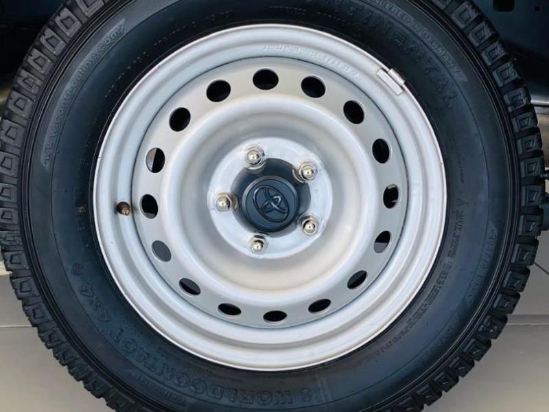 TOYOTA HILUX 2.4GD S