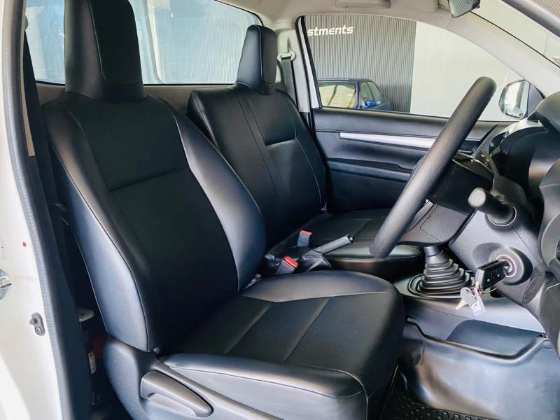 TOYOTA HILUX 2.4GD S