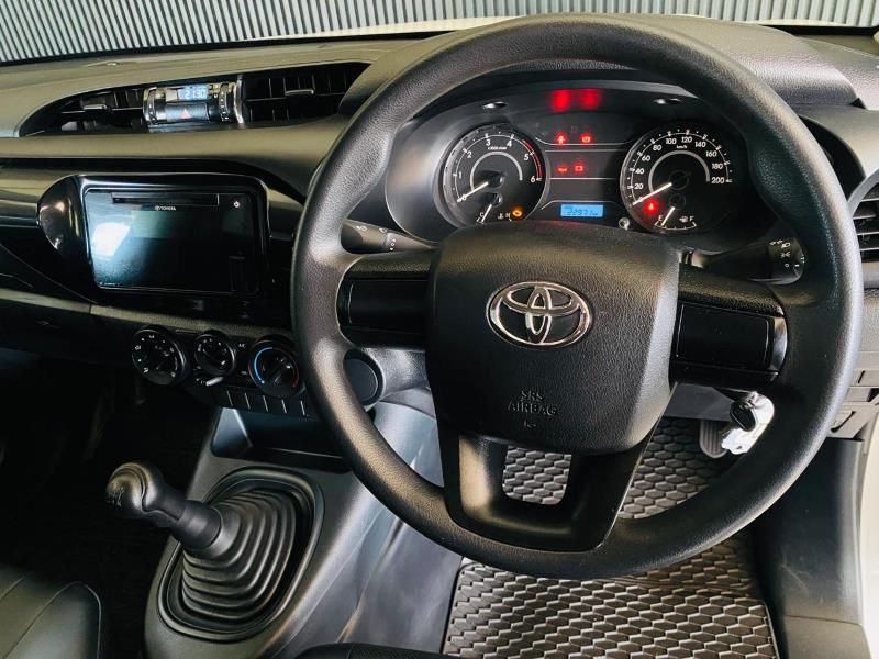 TOYOTA HILUX 2.4GD S