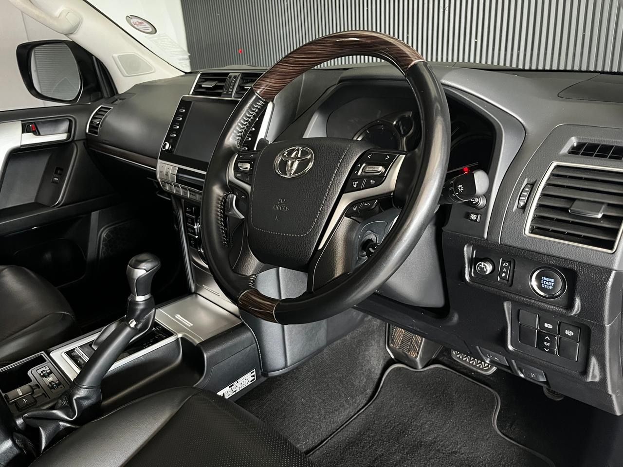 TOYOTA LAND CRUISER PRADO 2.8GD VX-L LAND CRUISER PRADO 2.8GD VX-L