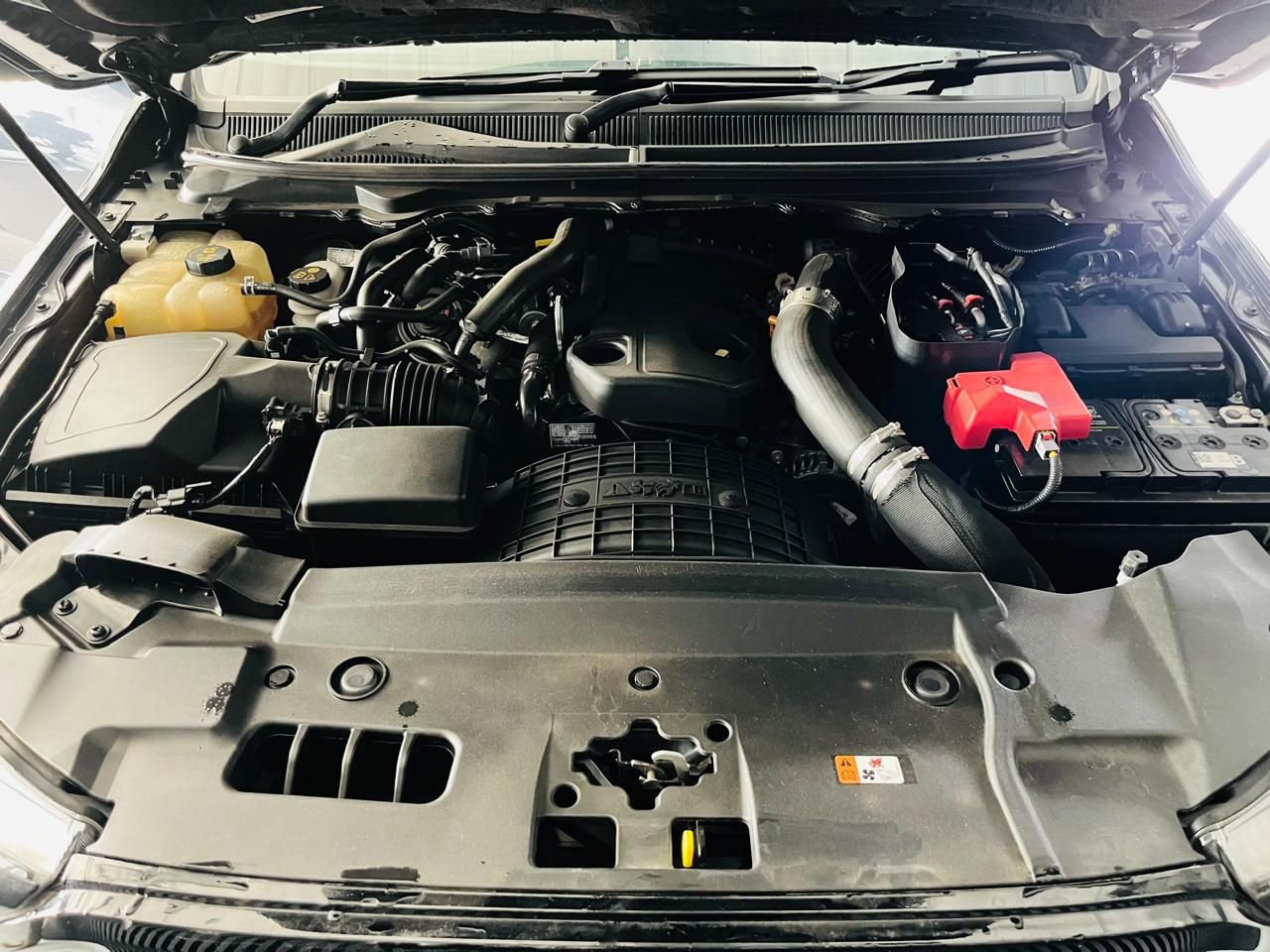 FORD RANGER 2.0 BI TURBO STORMTRAK 4X4 AUTO DOUBLE CAB 2.0 BI TURBO STORMTRAK 4X4 AUTO DOUBLE CAB