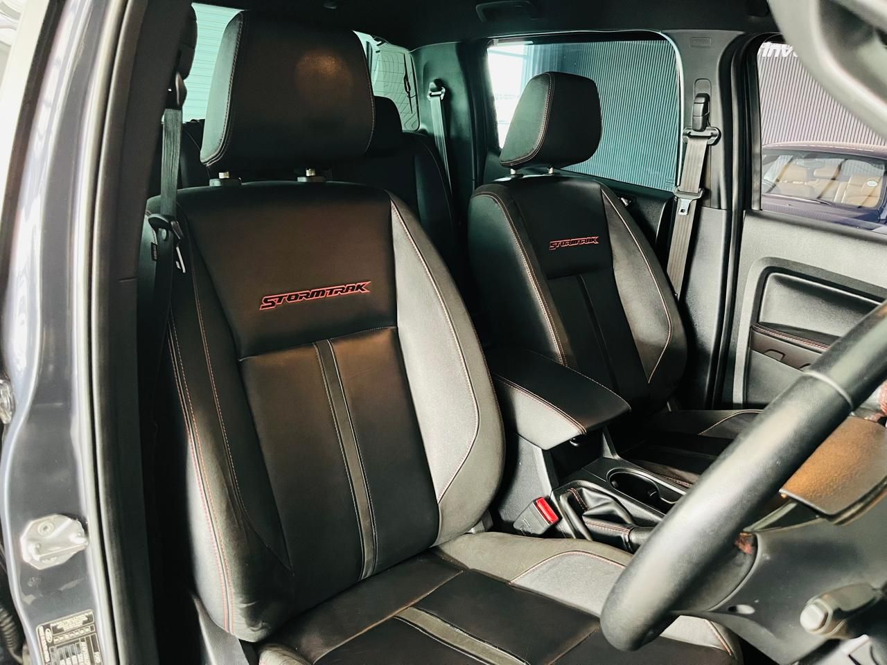 FORD RANGER 2.0 BI TURBO STORMTRAK 4X4 AUTO DOUBLE CAB 2.0 BI TURBO STORMTRAK 4X4 AUTO DOUBLE CAB