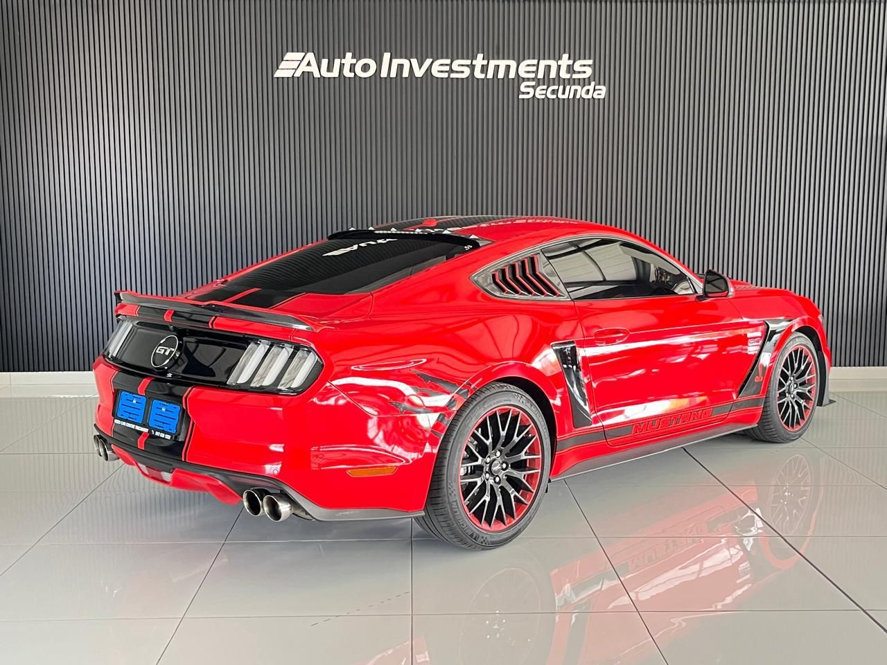 Ford Mustang 5.0 GT A/T Mustang 5.0 GT A/T