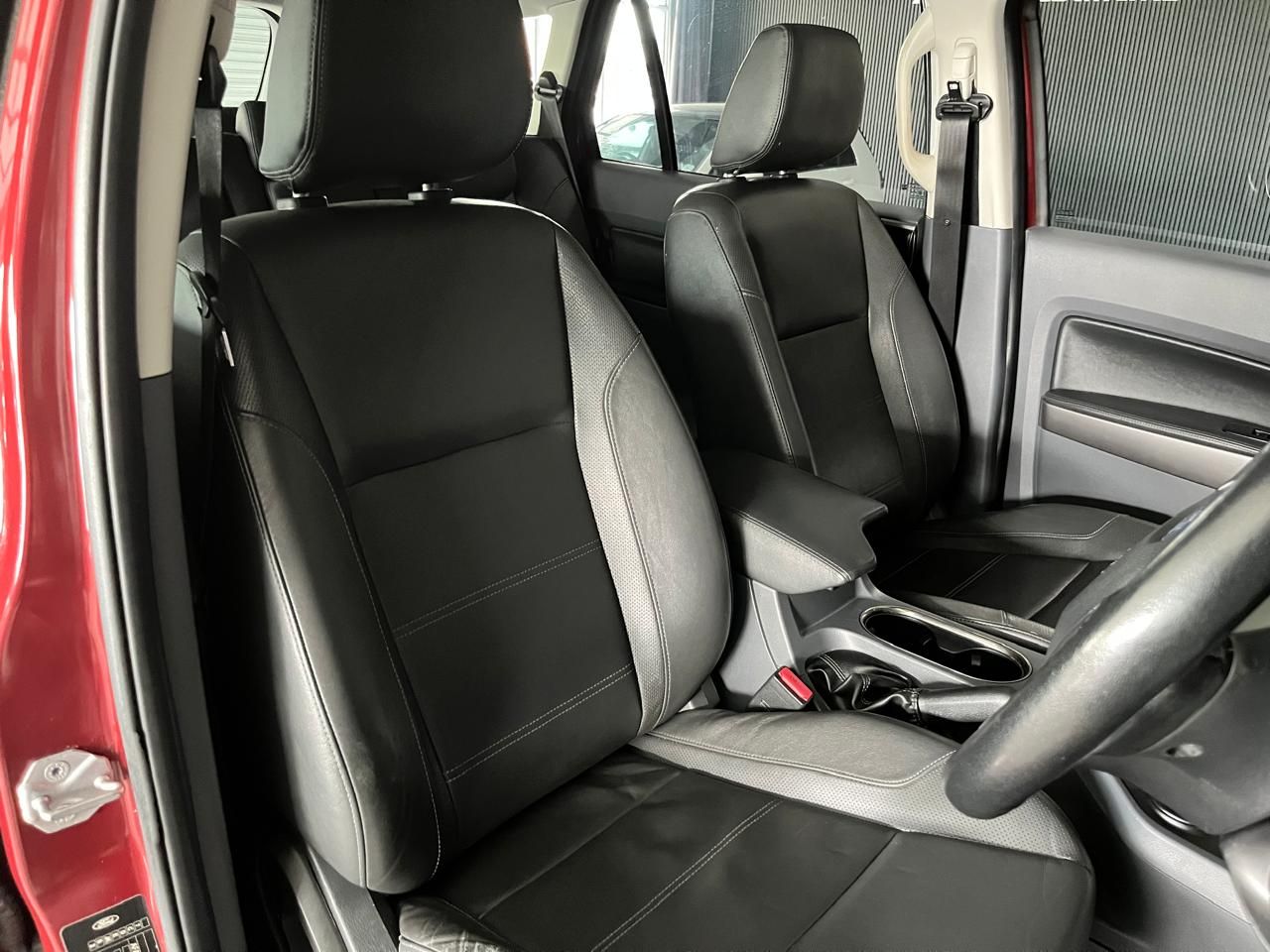 Ford Everest 3.2 TDCI XLT Auto Everest 3.2 TDCI XLT Auto