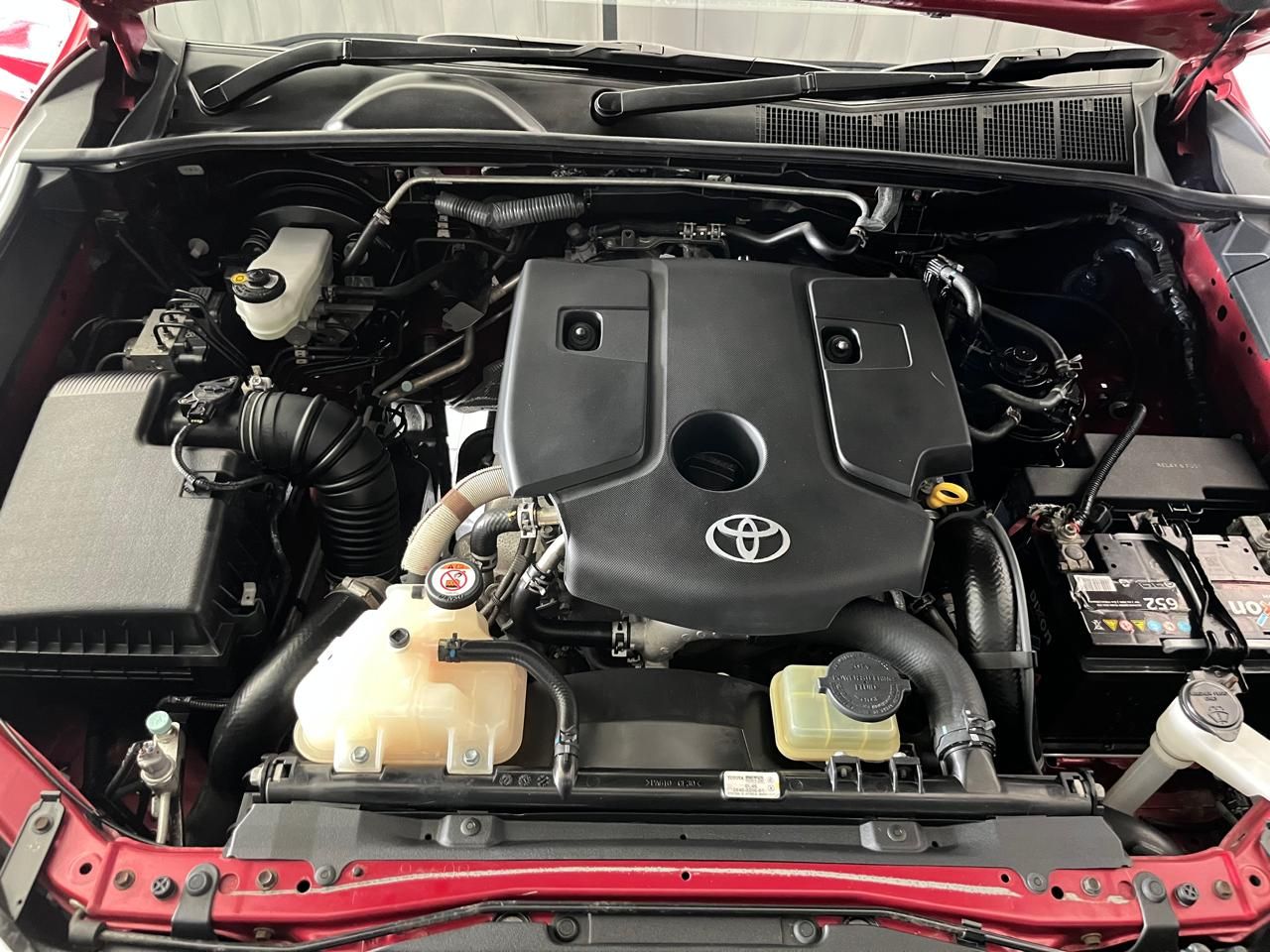 Toyota Hilux 2.8 GD-Raised Body Raider D/C Hilux 2.8 GD-Raised Body Raider D/C