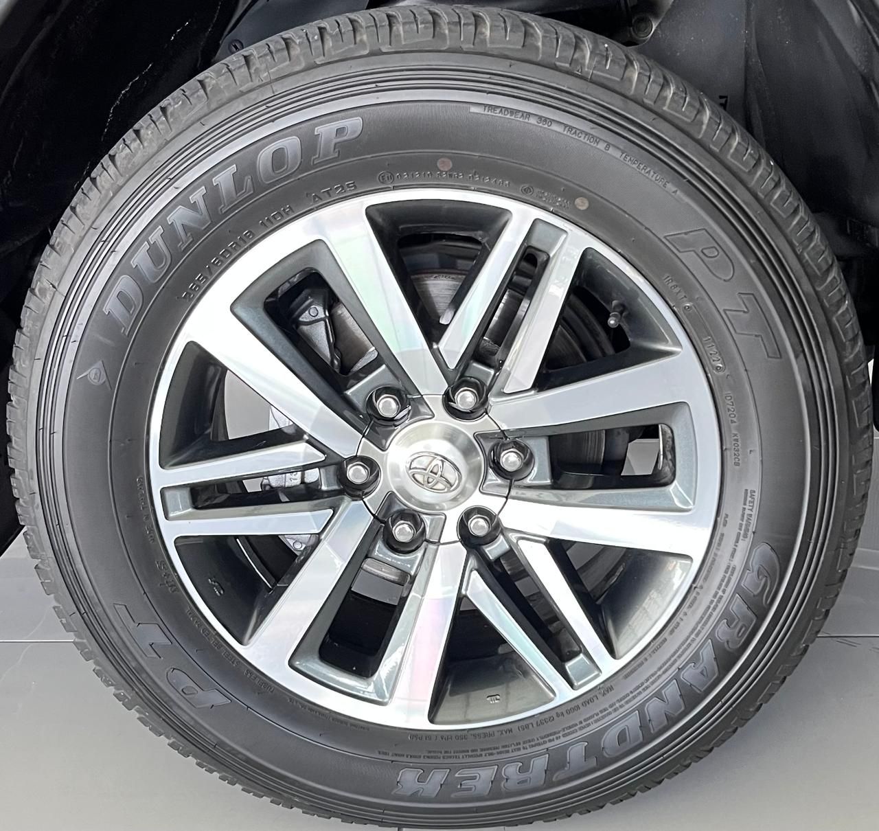 Toyota Hilux 2.8 GD-Raised Body Raider D/C Hilux 2.8 GD-Raised Body Raider D/C